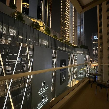 Downtown Holiday'S - 1 Min To Dubai Mall & Burj Khalifa Albergue Exterior foto