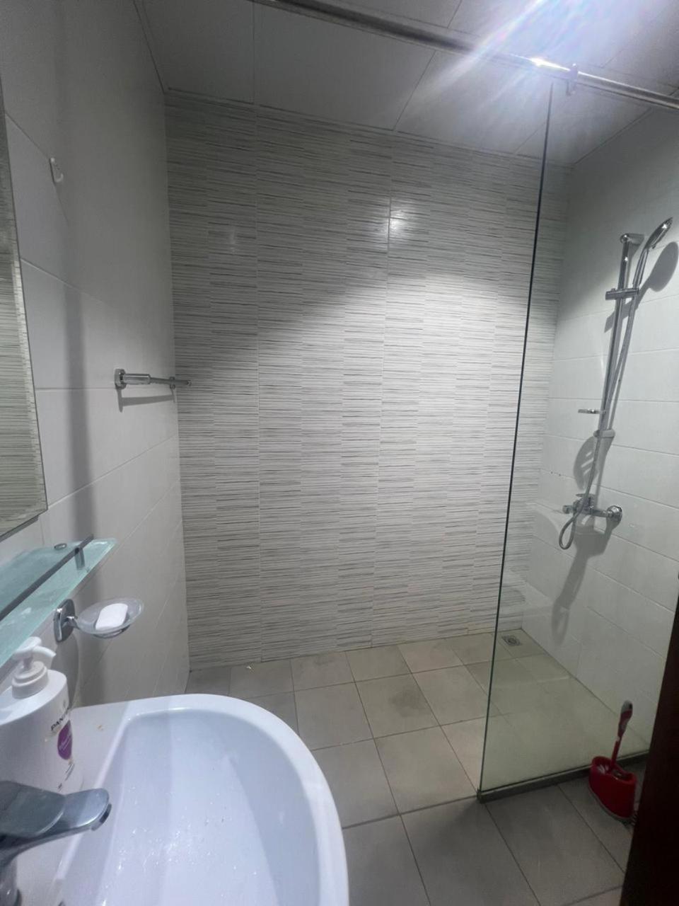 Downtown Holiday'S - 1 Min To Dubai Mall & Burj Khalifa Albergue Exterior foto