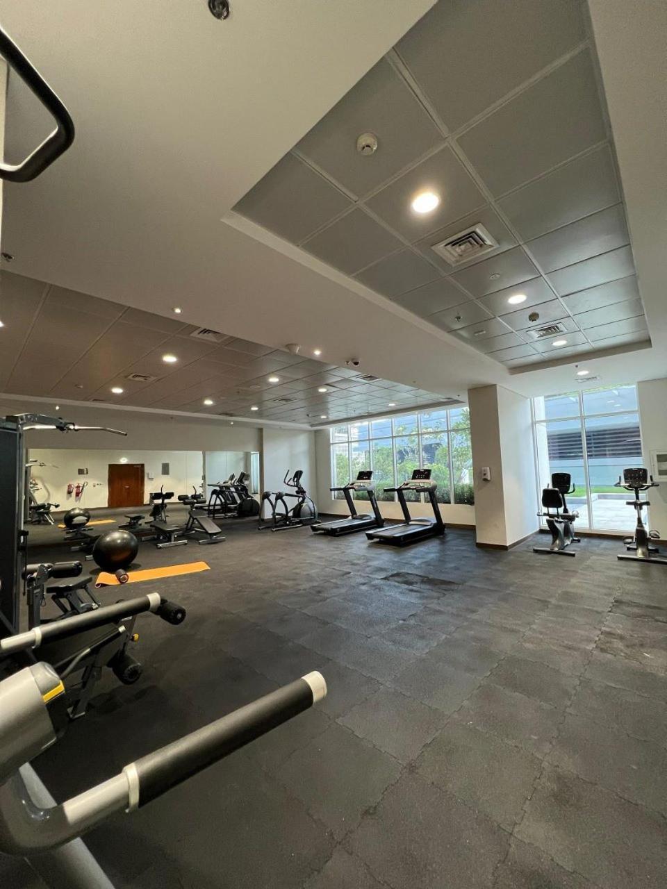 Downtown Holiday'S - 1 Min To Dubai Mall & Burj Khalifa Albergue Exterior foto
